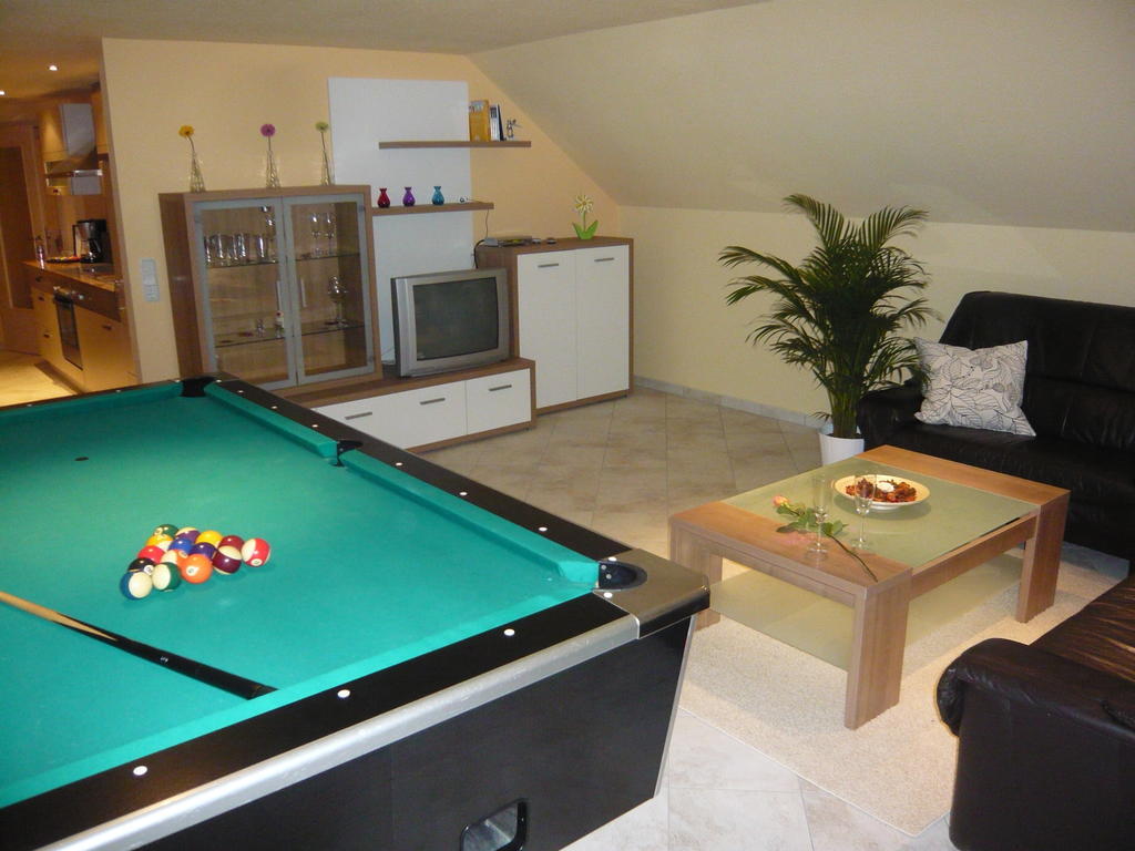 Pummpaelzhof Apartment Бад Залцунген Стая снимка